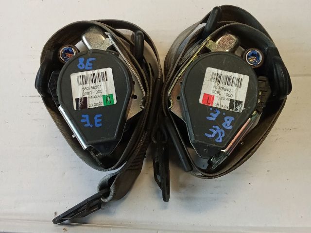 bontott AUDI A4 B6 Első Biztonsági Öv Pár (Feszítővel)