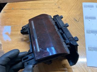 bontott AUDI A4 B6 Első Hamutartó