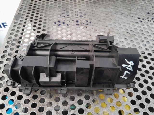 bontott AUDI A4 B6 Első Hamutartó