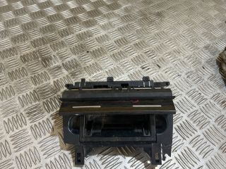 bontott AUDI A4 B6 Első Hamutartó