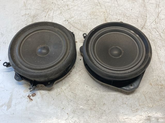bontott AUDI A4 B6 Első Hangszóró Pár