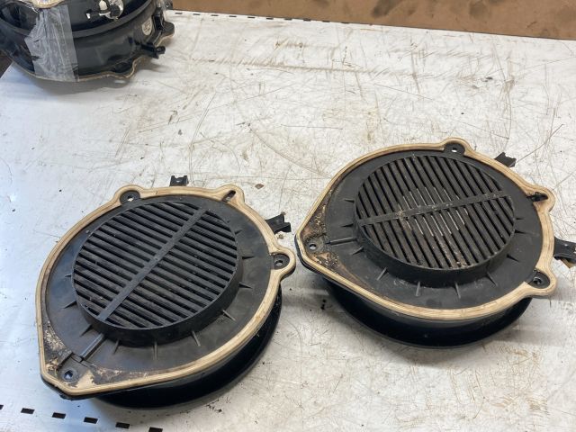 bontott AUDI A4 B6 Első Hangszóró Pár