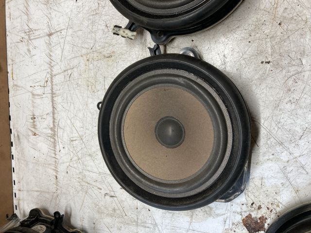 bontott AUDI A4 B6 Első Hangszóró Pár