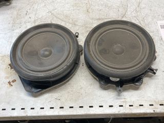 bontott AUDI A4 B6 Első Hangszóró Pár