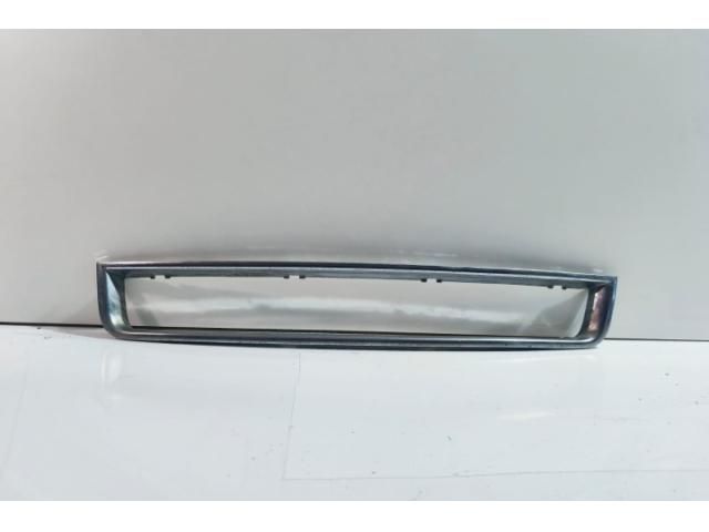 bontott AUDI A4 B6 Első Lökhárító Díszléc