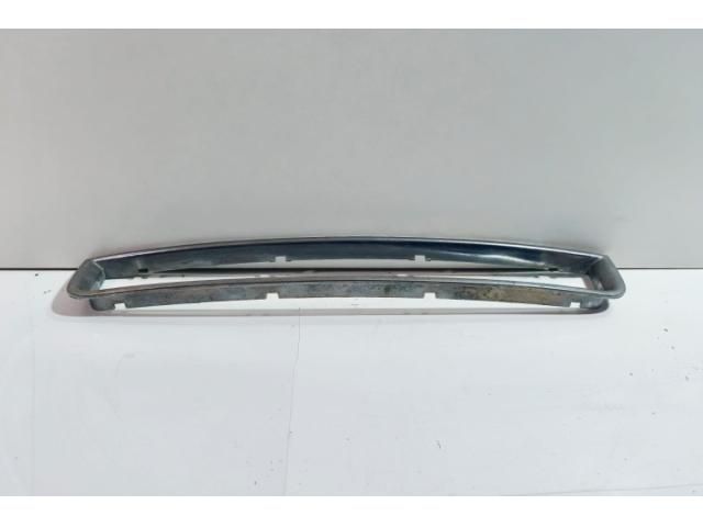 bontott AUDI A4 B6 Első Lökhárító Díszléc