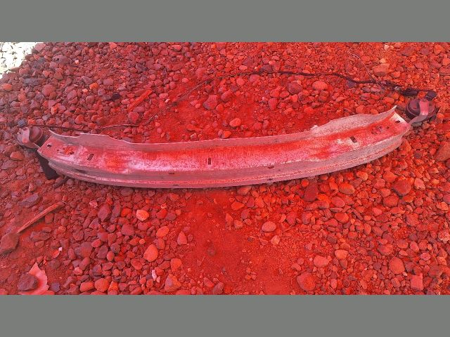 bontott AUDI A4 B6 Első Lökhárító Merevítő (Fém)