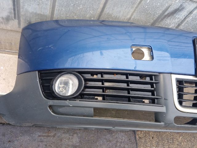 bontott AUDI A4 B6 Első Lökhárító (Részeivel)