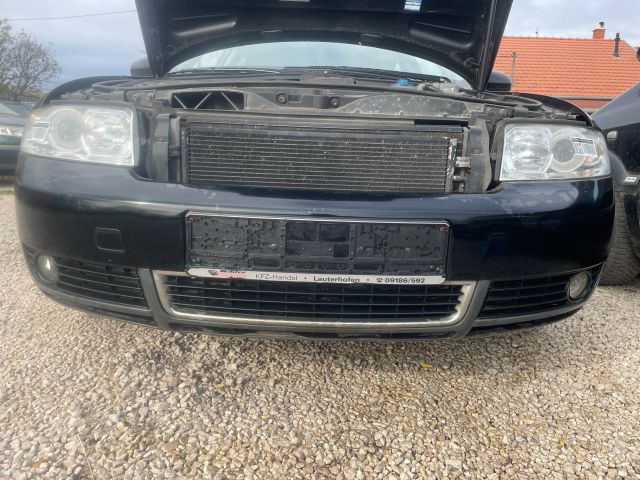 bontott AUDI A4 B6 Első Lökhárító (Részeivel)