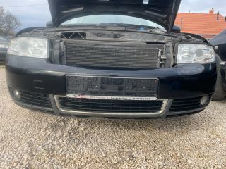 bontott AUDI A4 B6 Első Lökhárító (Részeivel)
