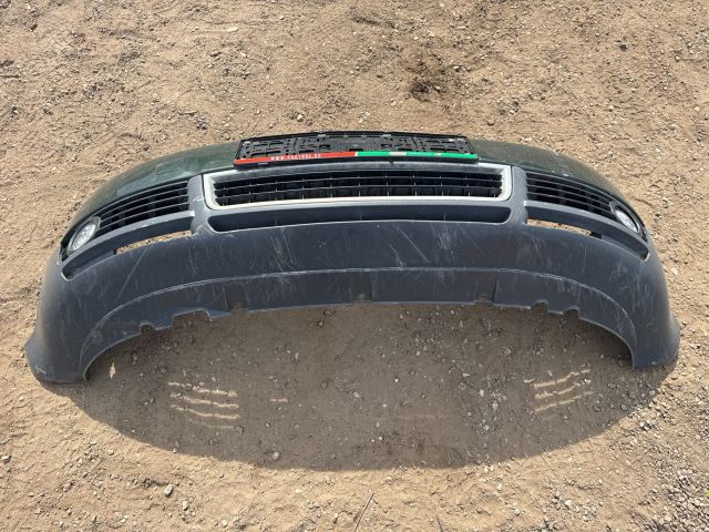 bontott AUDI A4 B6 Első Lökhárító (Részeivel)