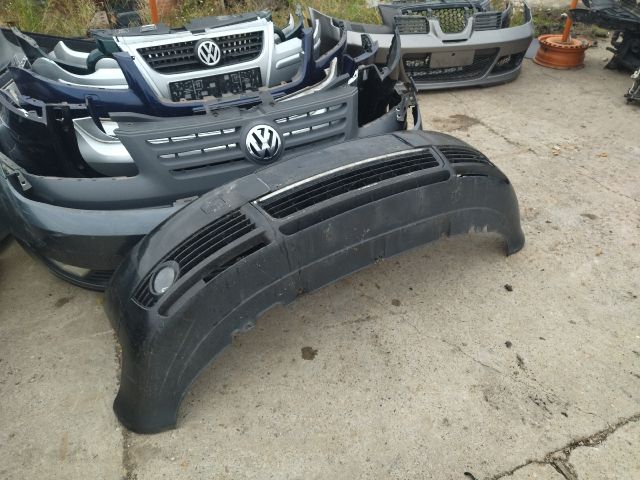 bontott AUDI A4 B6 Első Lökhárító (Részeivel)