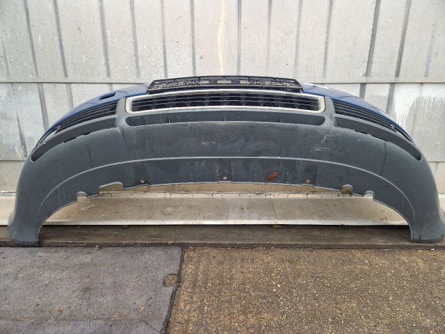 bontott AUDI A4 B6 Első Lökhárító (Részeivel)