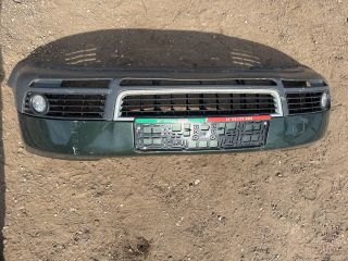 bontott AUDI A4 B6 Első Lökhárító (Részeivel)