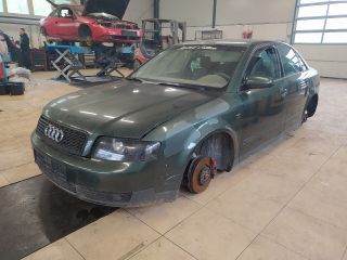 bontott AUDI A4 B6 Első Lökhárító (Üresen)