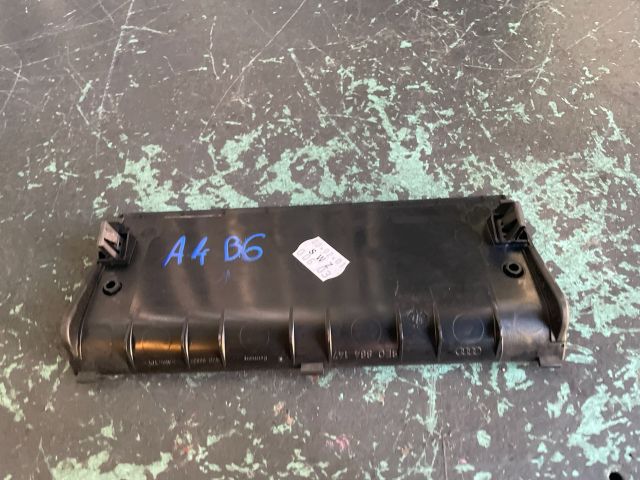 bontott AUDI A4 B6 Első Tároló Rekesz Fedél