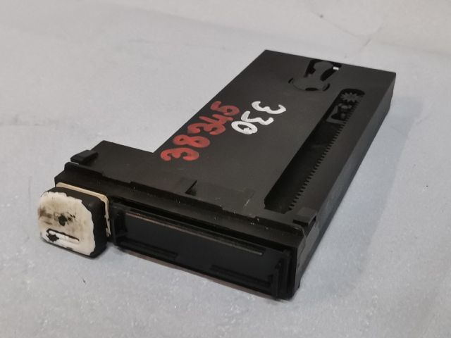 bontott AUDI A4 B6 Első Tároló Rekesz