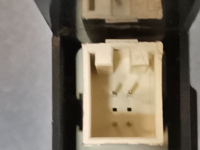 bontott AUDI A4 B6 Első Tároló Rekesz