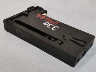 bontott AUDI A4 B6 Első Tároló Rekesz