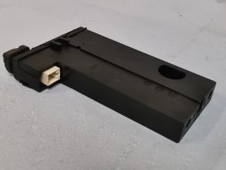 bontott AUDI A4 B6 Első Tároló Rekesz