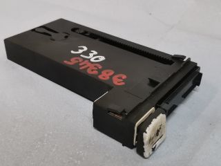 bontott AUDI A4 B6 Első Tároló Rekesz