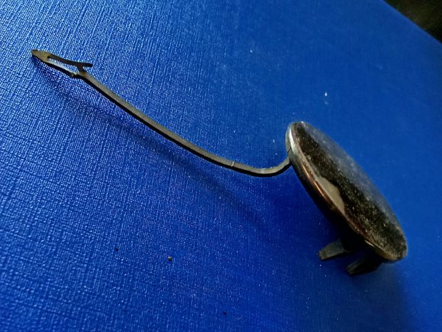 bontott AUDI A4 B6 Első Vonószem Burkolat