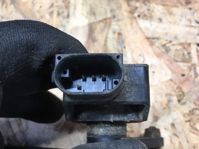 bontott AUDI A4 B6 Első Xenon Szintszabályzó Jeladó