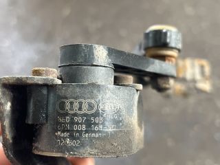 bontott AUDI A4 B6 Első Xenon Szintszabályzó Jeladó