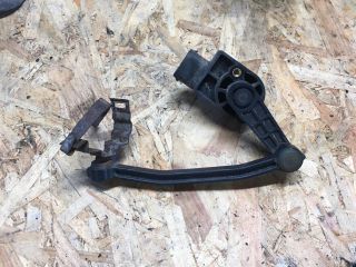 bontott AUDI A4 B6 Első Xenon Szintszabályzó Jeladó