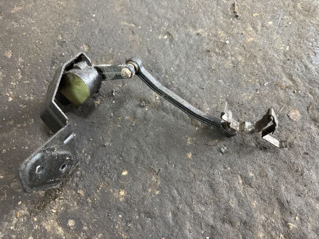 bontott AUDI A4 B6 Első Xenon Szintszabályzó Jeladó