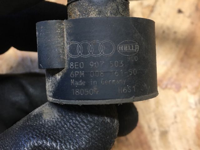 bontott AUDI A4 B6 Első Xenon Szintszabályzó Jeladó