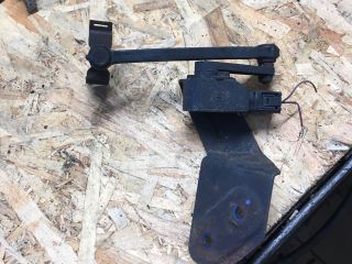 bontott AUDI A4 B6 Első Xenon Szintszabályzó Jeladó