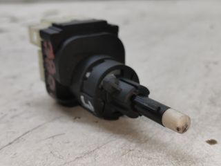 bontott AUDI A4 B6 Fék Pedál Kapcsoló