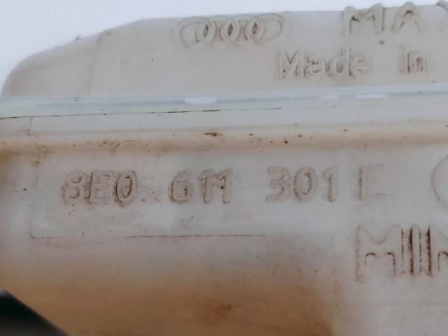 bontott AUDI A4 B6 Fékfolyadék Tartály