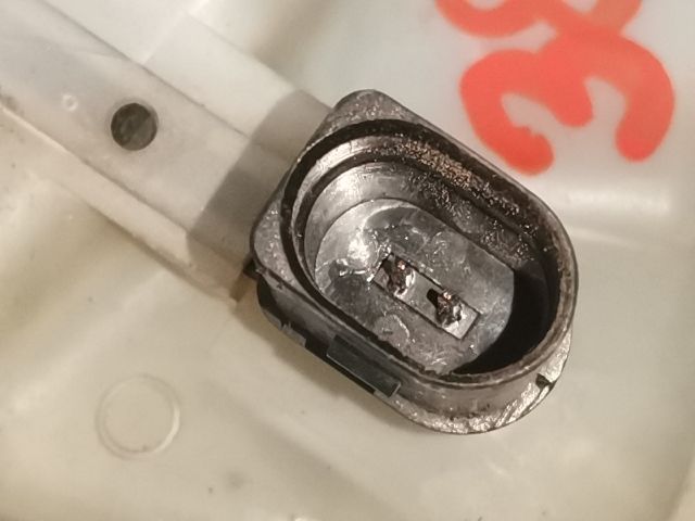 bontott AUDI A4 B6 Fékfolyadék Tartály