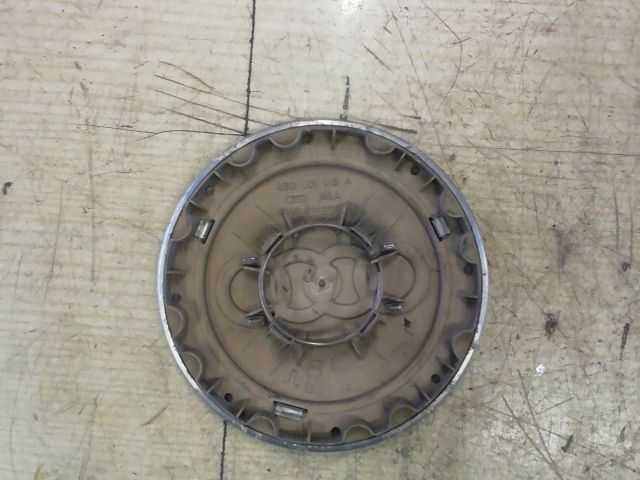 bontott AUDI A4 B6 Felniközép (1 db)