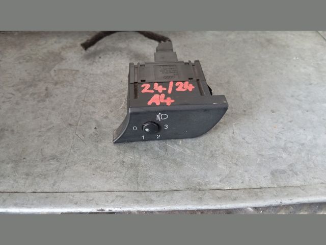 bontott AUDI A4 B6 Fényszórómagasság Állító Kapcsoló