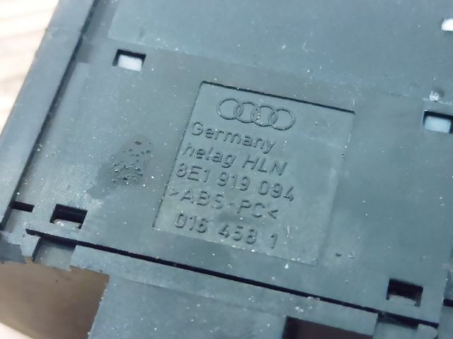 bontott AUDI A4 B6 Fényszórómagasság Állító Kapcsoló