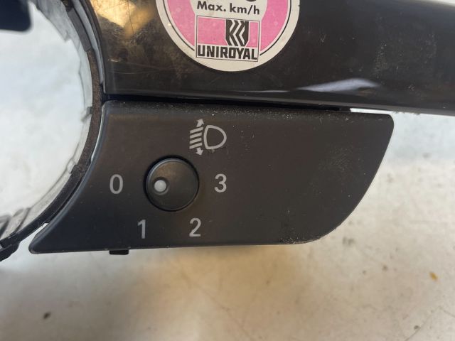 bontott AUDI A4 B6 Fényszórómagasság Állító Kapcsoló