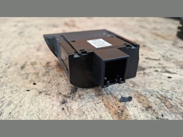 bontott AUDI A4 B6 Fényszórómagasság Állító Kapcsoló