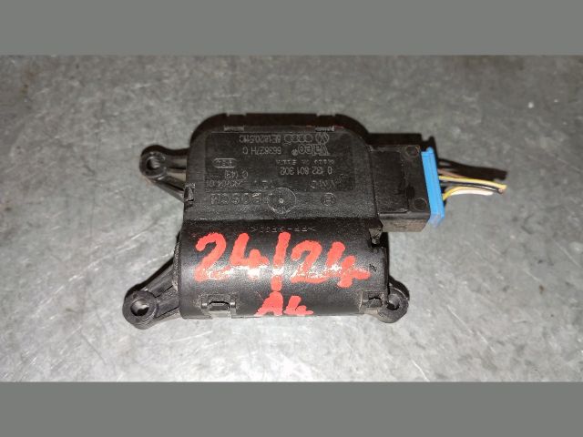 bontott AUDI A4 B6 Fűtés Állító Motor