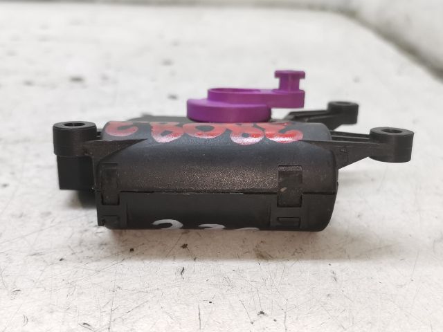 bontott AUDI A4 B6 Fűtés Állító Motor