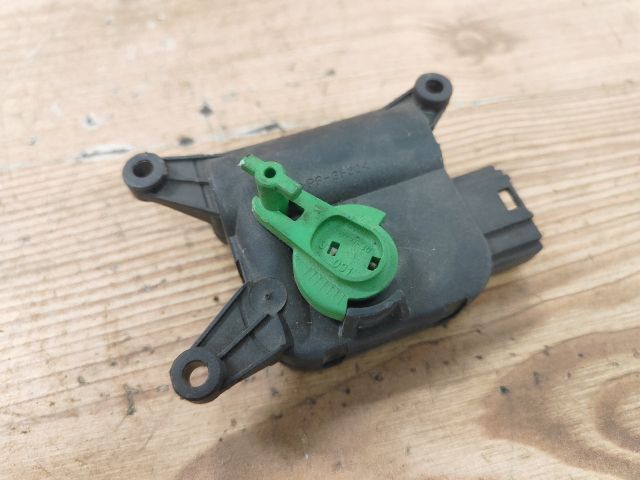 bontott AUDI A4 B6 Fűtés Állító Motor