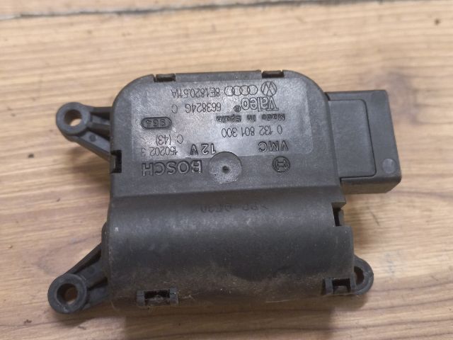 bontott AUDI A4 B6 Fűtés Állító Motor