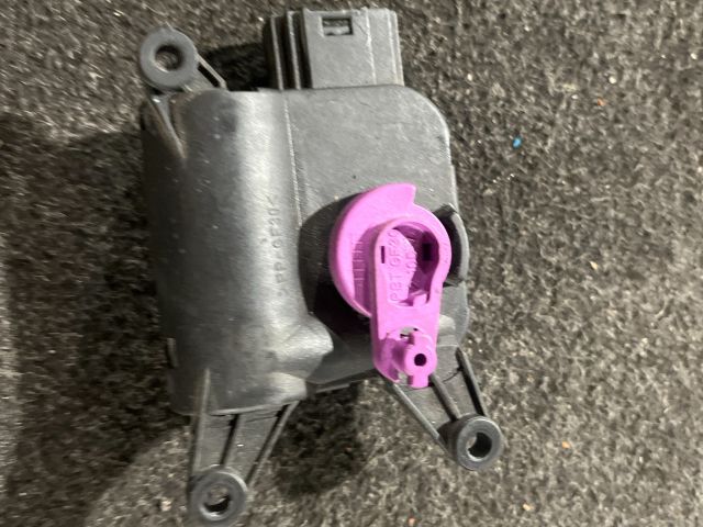 bontott AUDI A4 B6 Fűtés Állító Motor