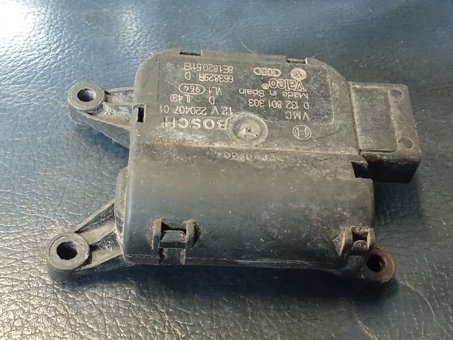 bontott AUDI A4 B6 Fűtés Állító Motor