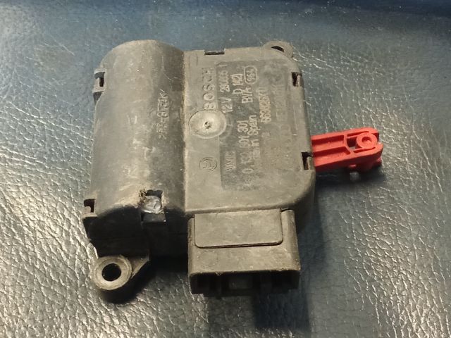 bontott AUDI A4 B6 Fűtés Állító Motor