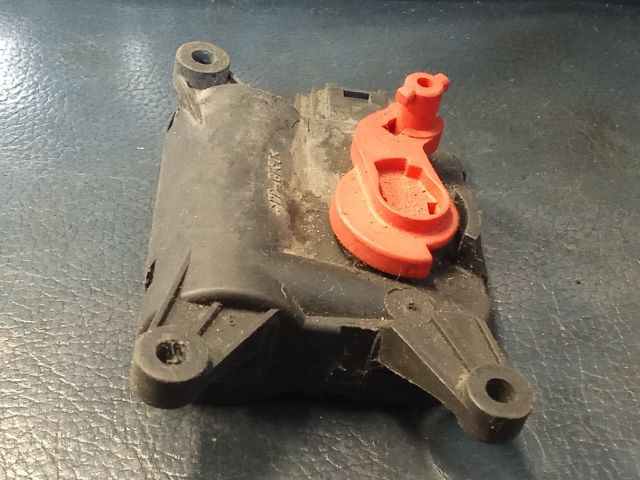 bontott AUDI A4 B6 Fűtés Állító Motor