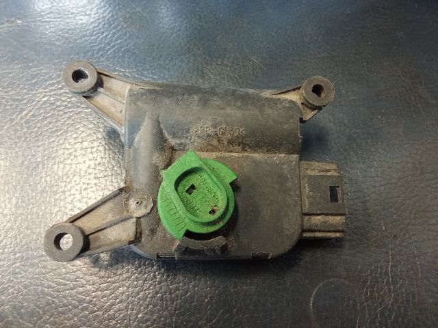 bontott AUDI A4 B6 Fűtés Állító Motor