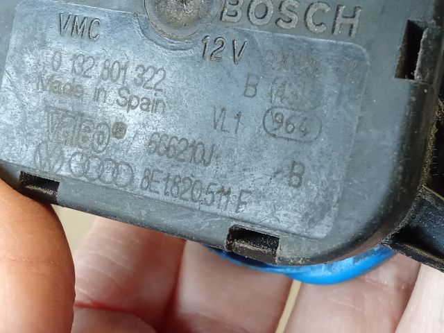 bontott AUDI A4 B6 Fűtés Állító Motor